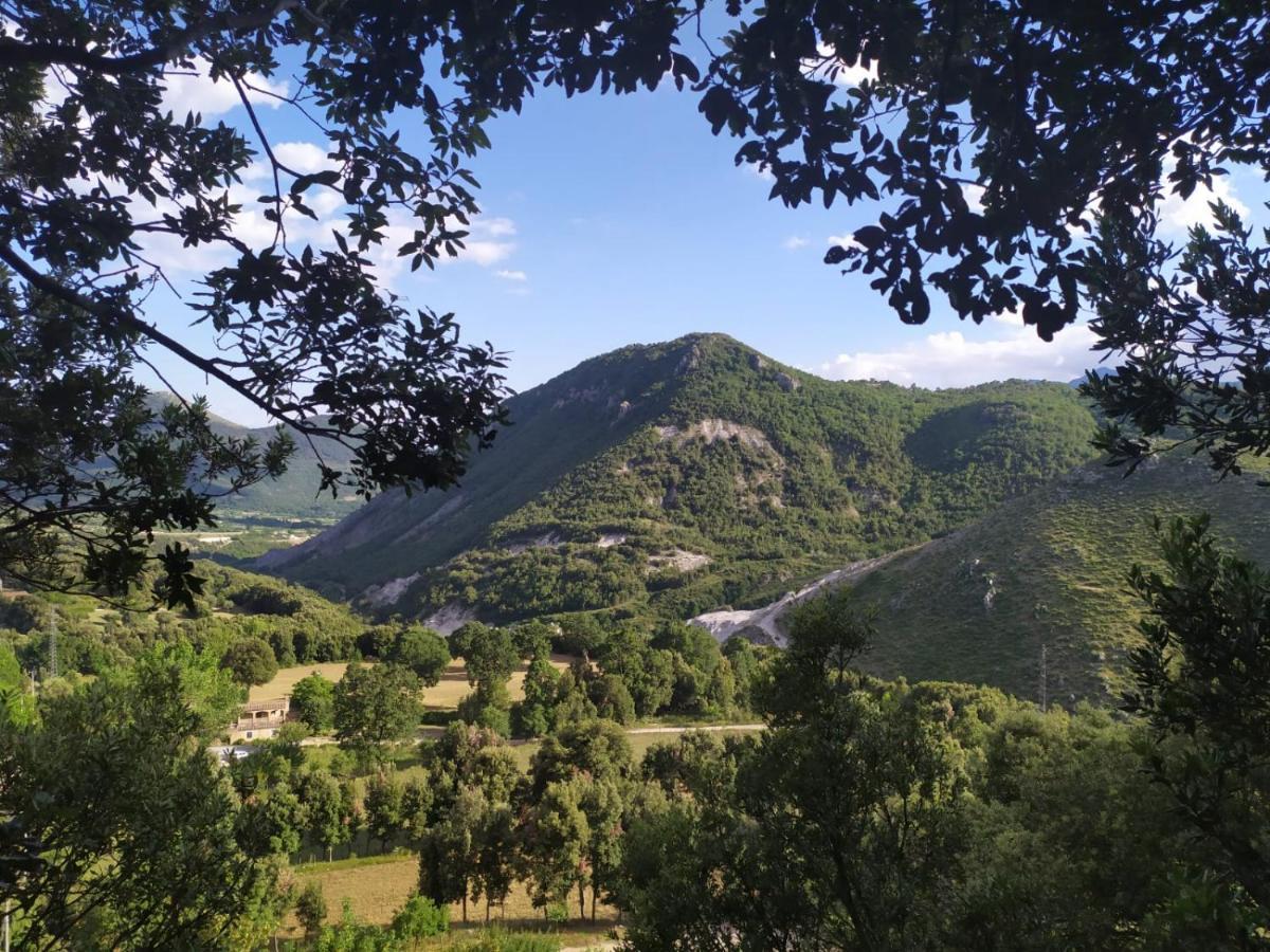 Agriturismo Colloreto 모라노 칼라브로 외부 사진